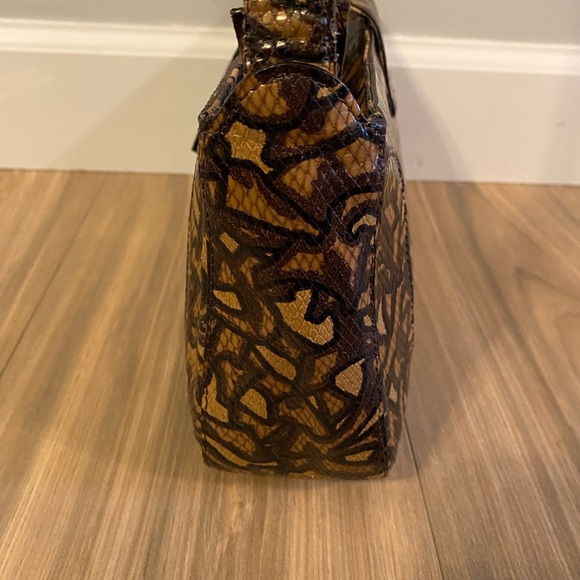 Via Spiga handbag Embossed snakeskin leather purse made in Italy. Zipper top - Picture 7 of 11